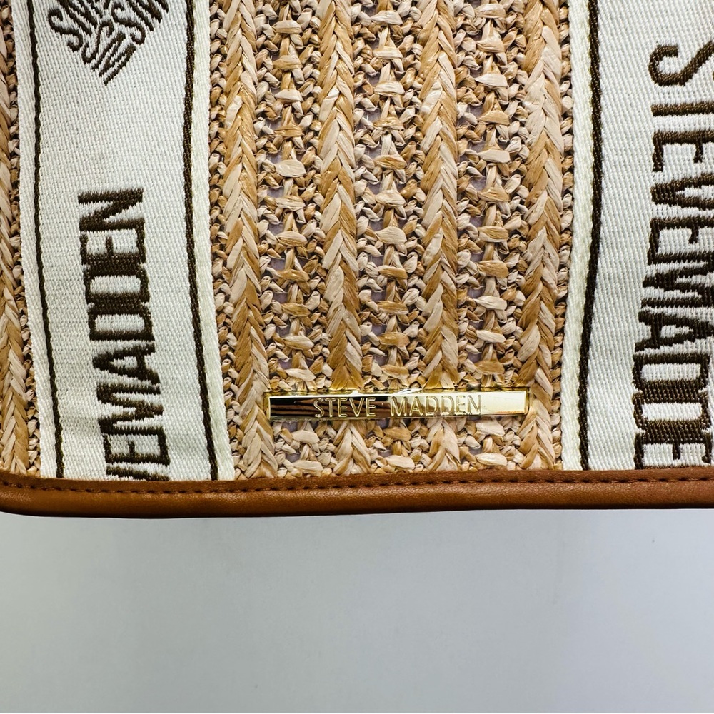Steve Madden Bwebber crossbody bag - Picture 11 of 16